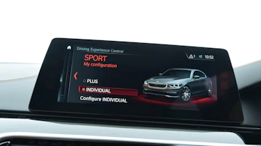 Alpina D5 S infotainment