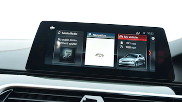 Alpina D5 S infotainment options
