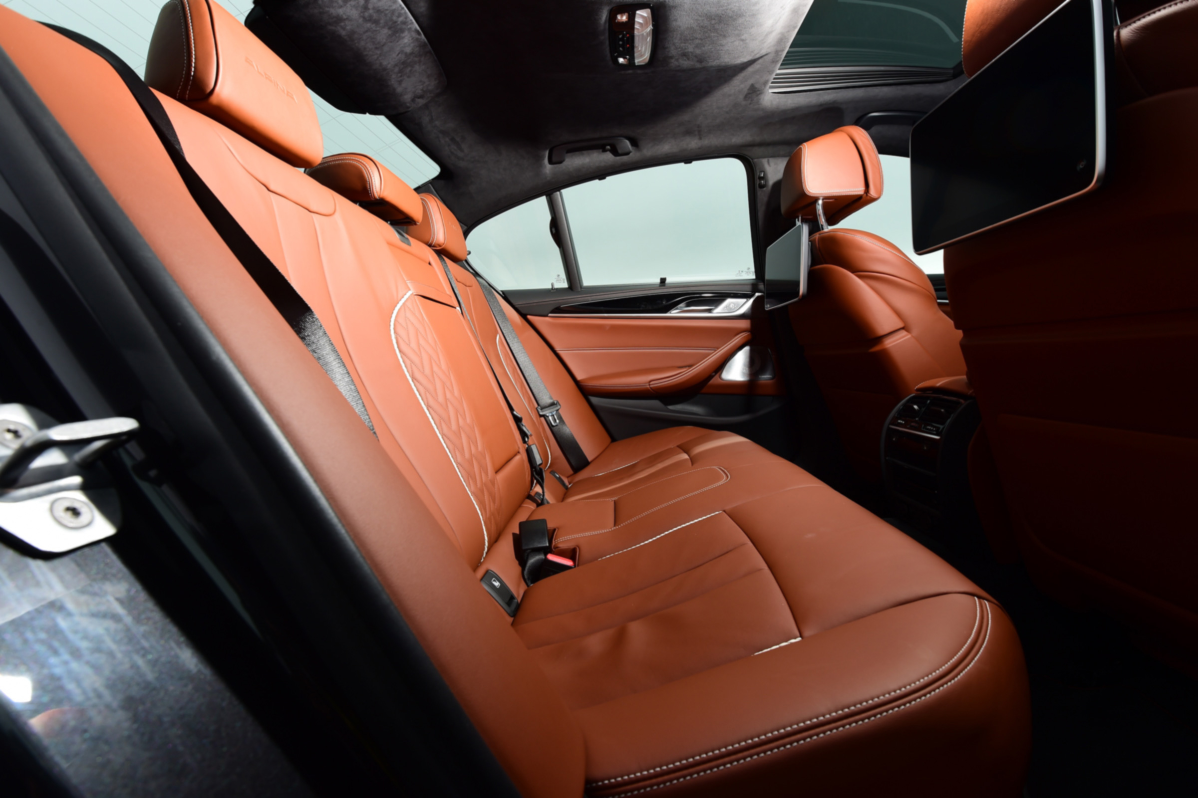 Alpina D5 S rear seats