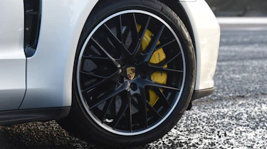 Porsche Panamera Sport Turismo alloy wheel