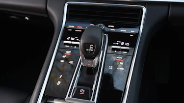 Porsche Panamera Sport Turismo transmission tunnel