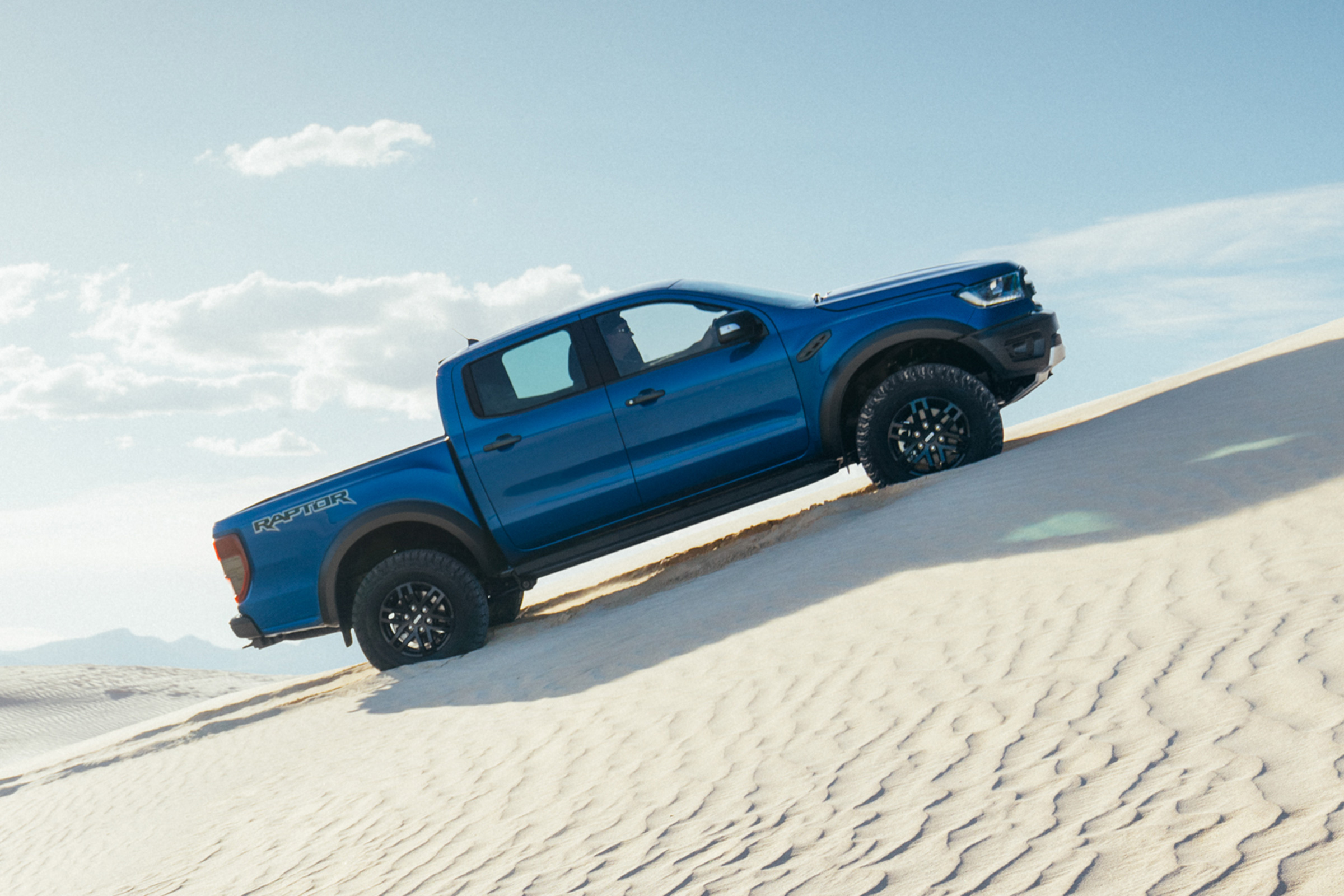 Ford Ranger Raptor - side