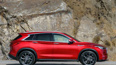 Infiniti QX50 - side