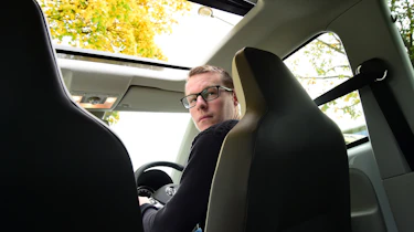 Volkswagen up! - over-the-shoulder