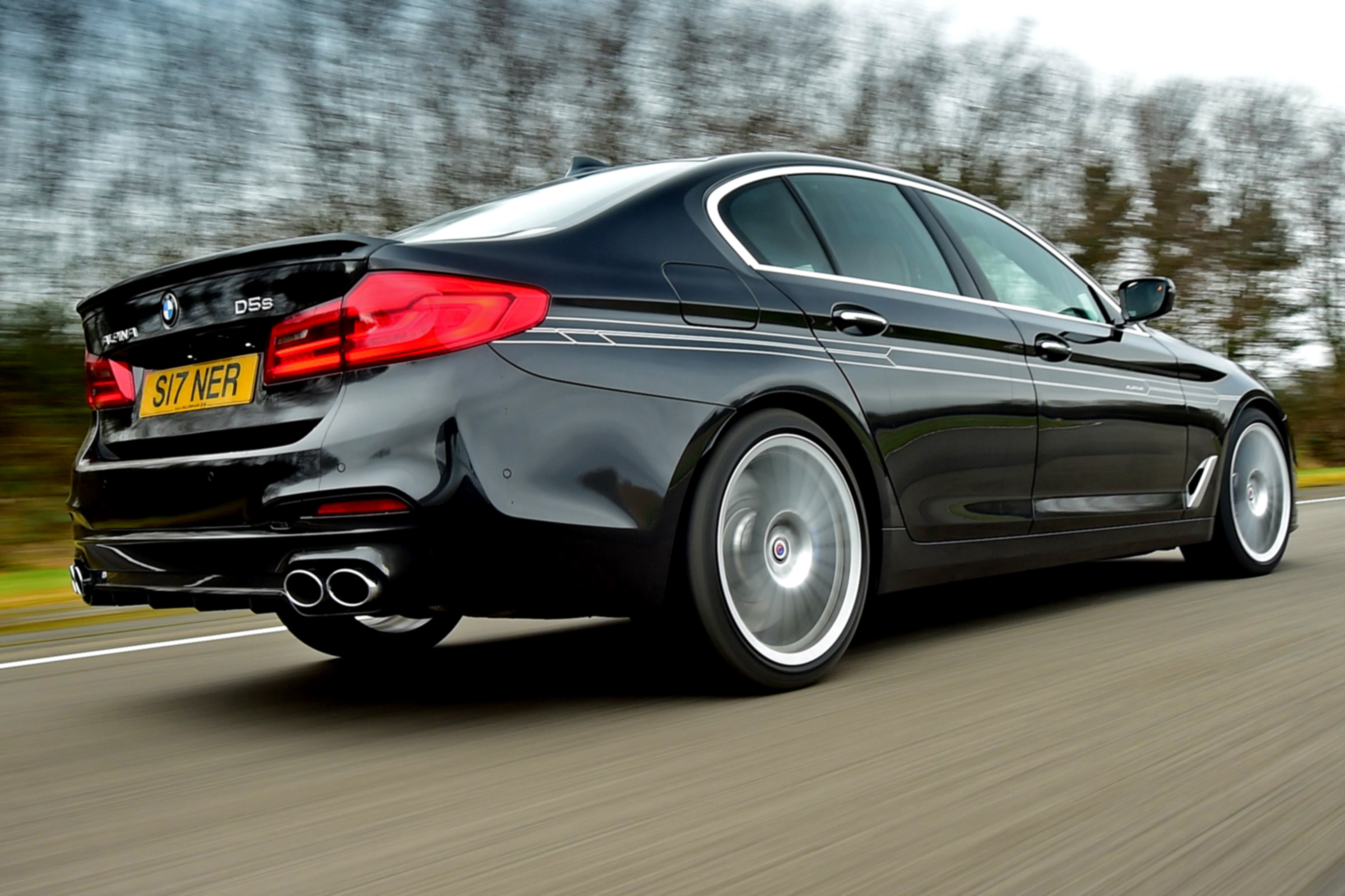 Alpina D5 S rear quarter