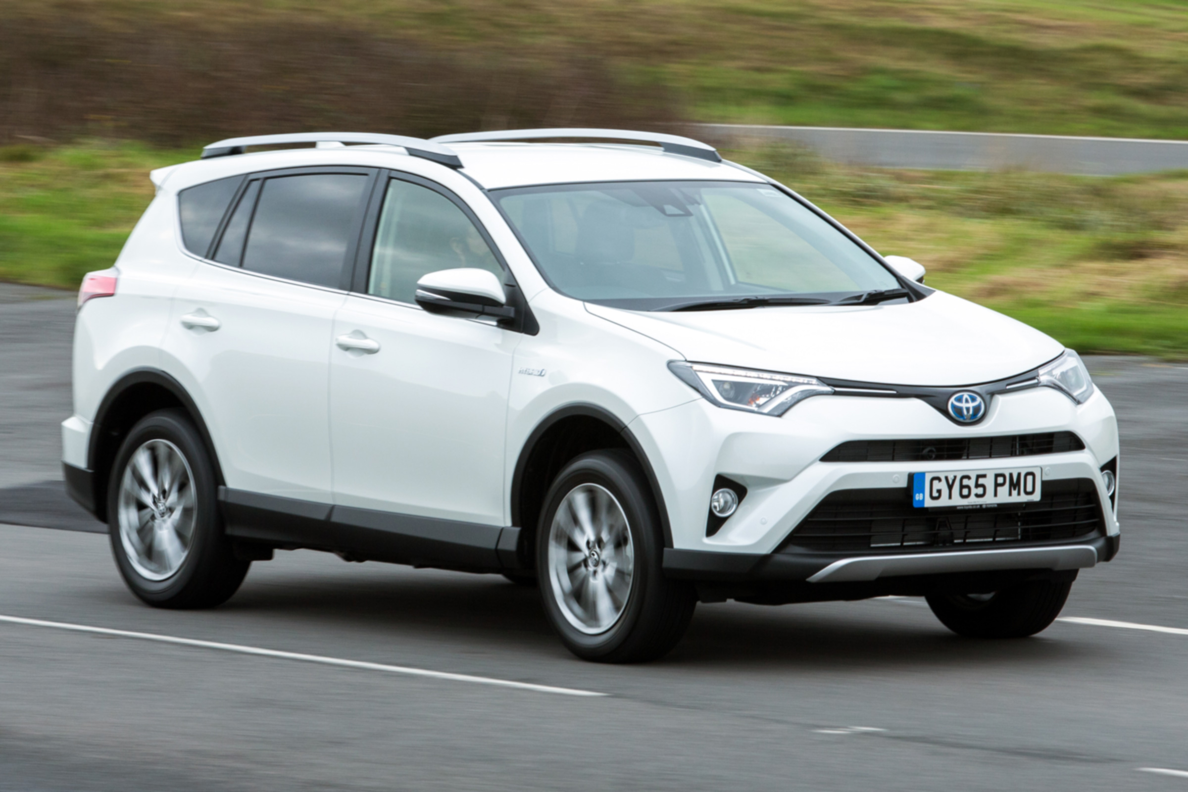 Toyota RAV4 white front