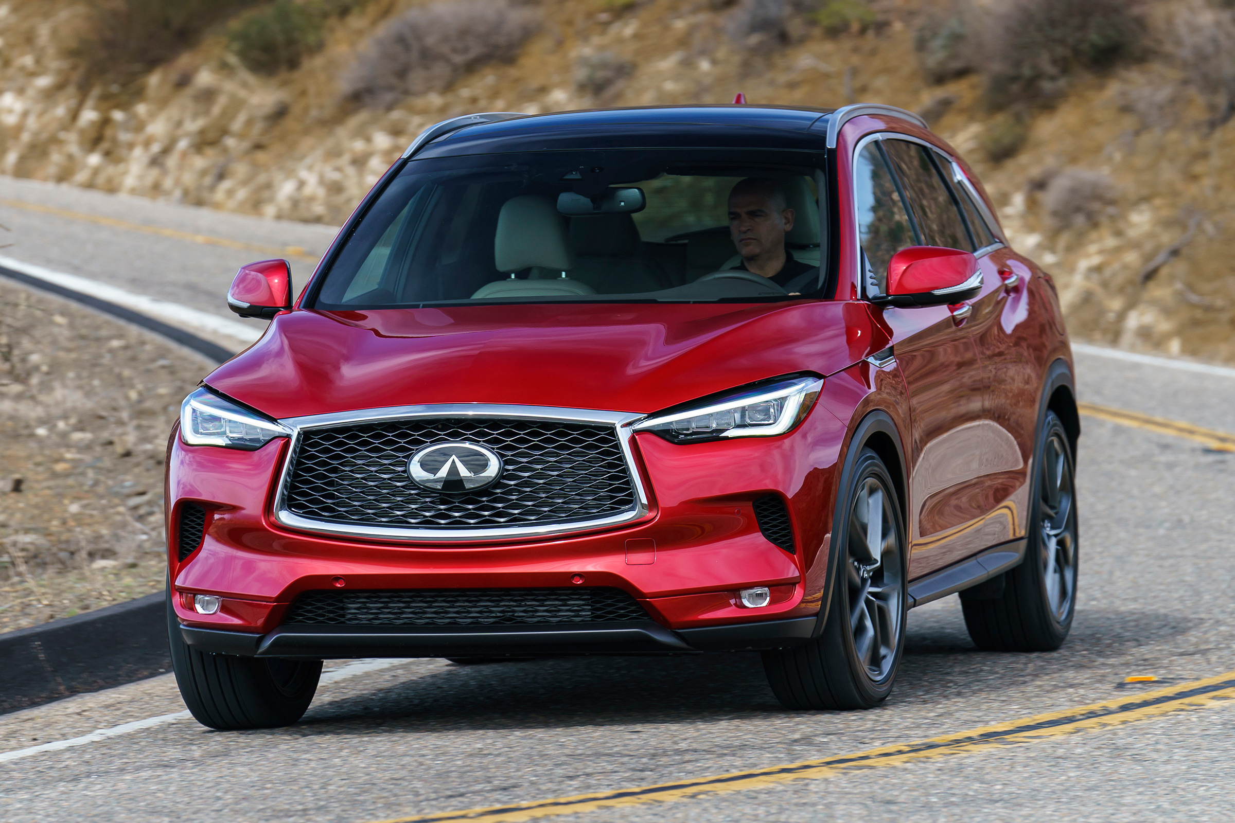 Infiniti QX50 - front