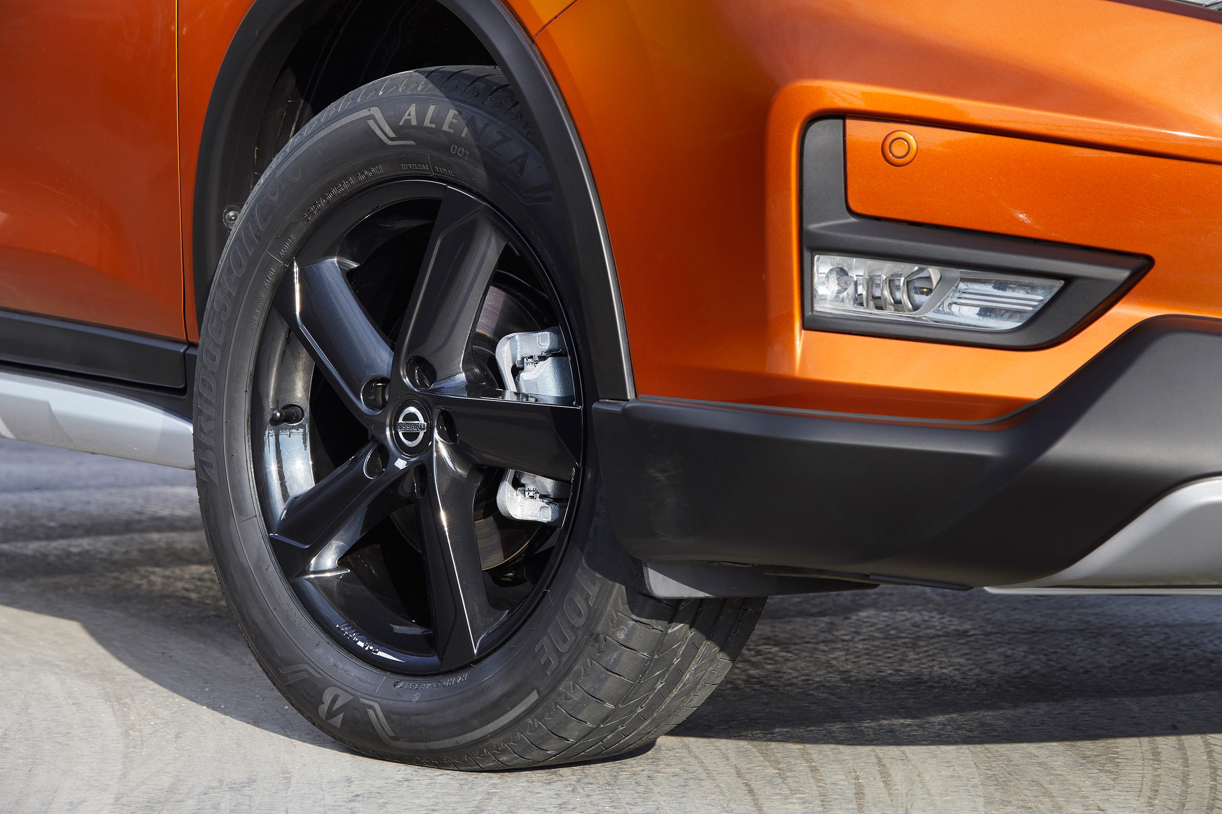 Nissan X-Trail Platinum Edition - wheel