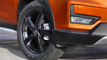 Nissan X-Trail Platinum Edition - wheel