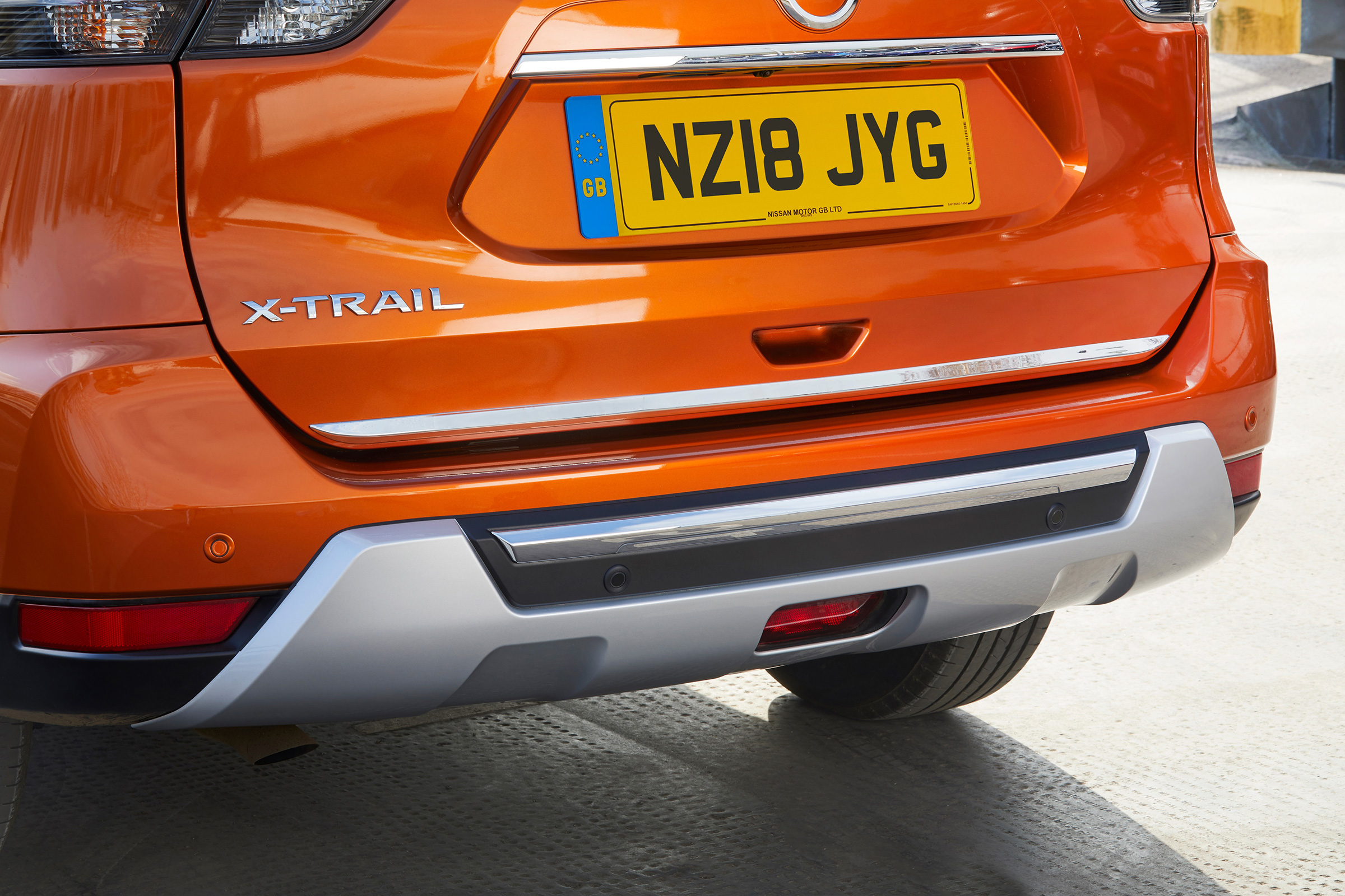 Nissan X-Trail Platinum Edition - back bumper