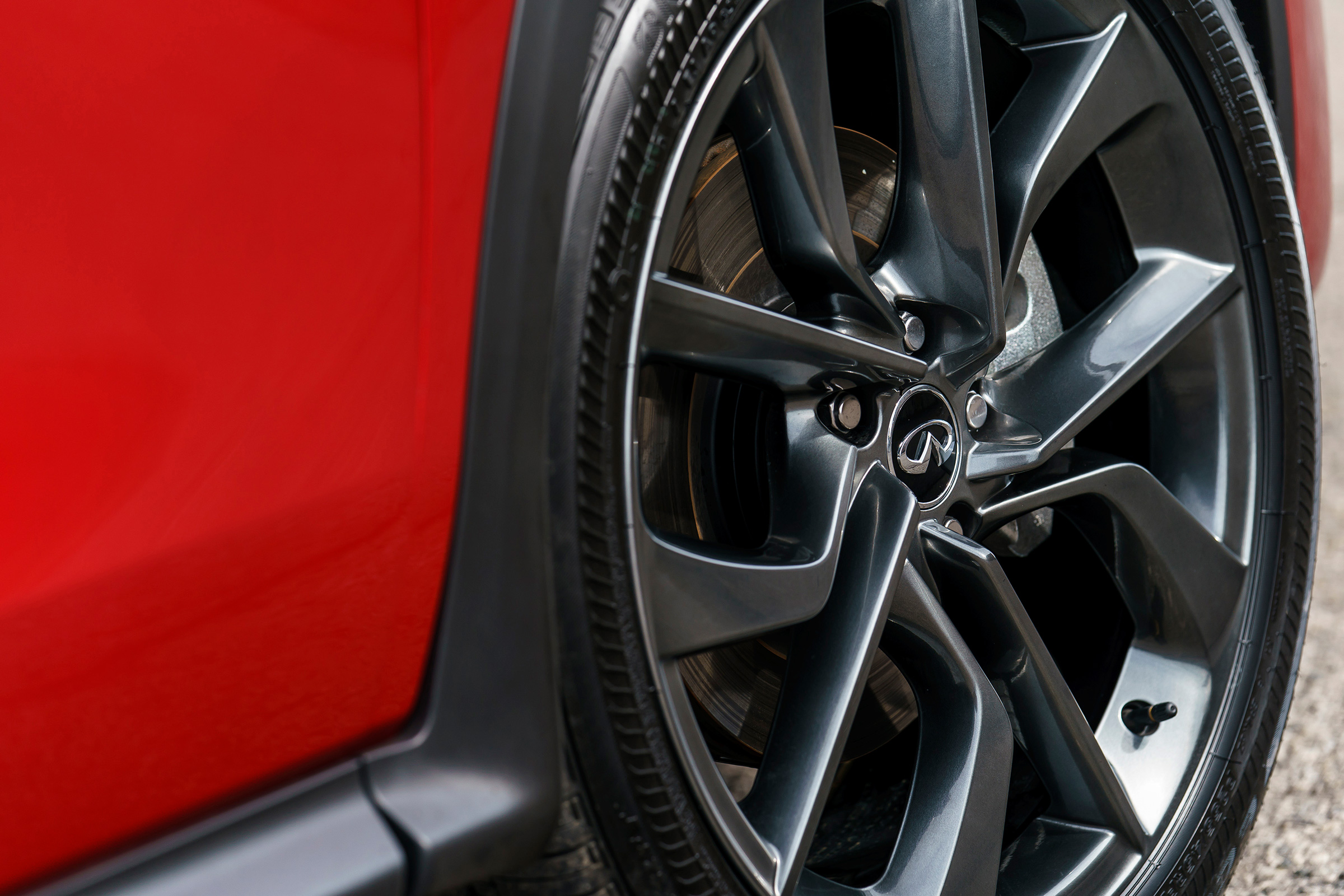 Infiniti QX50 - wheel