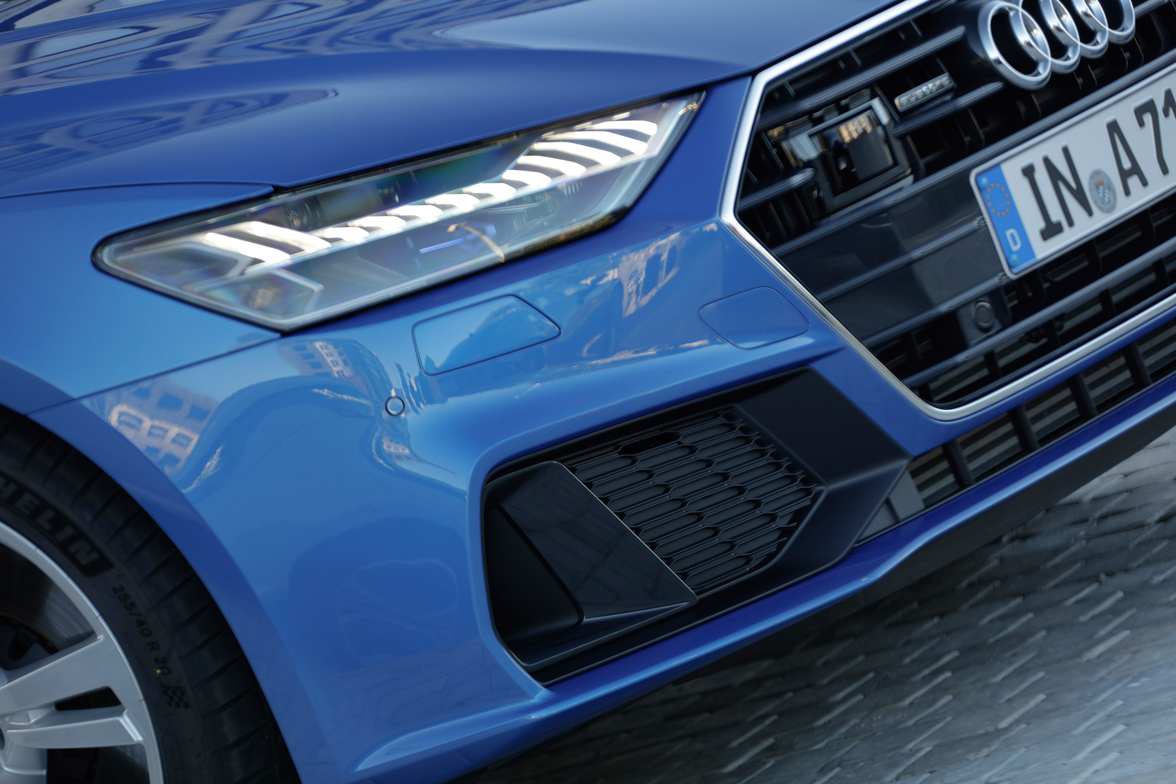 Audi A7 Sportback - front detail