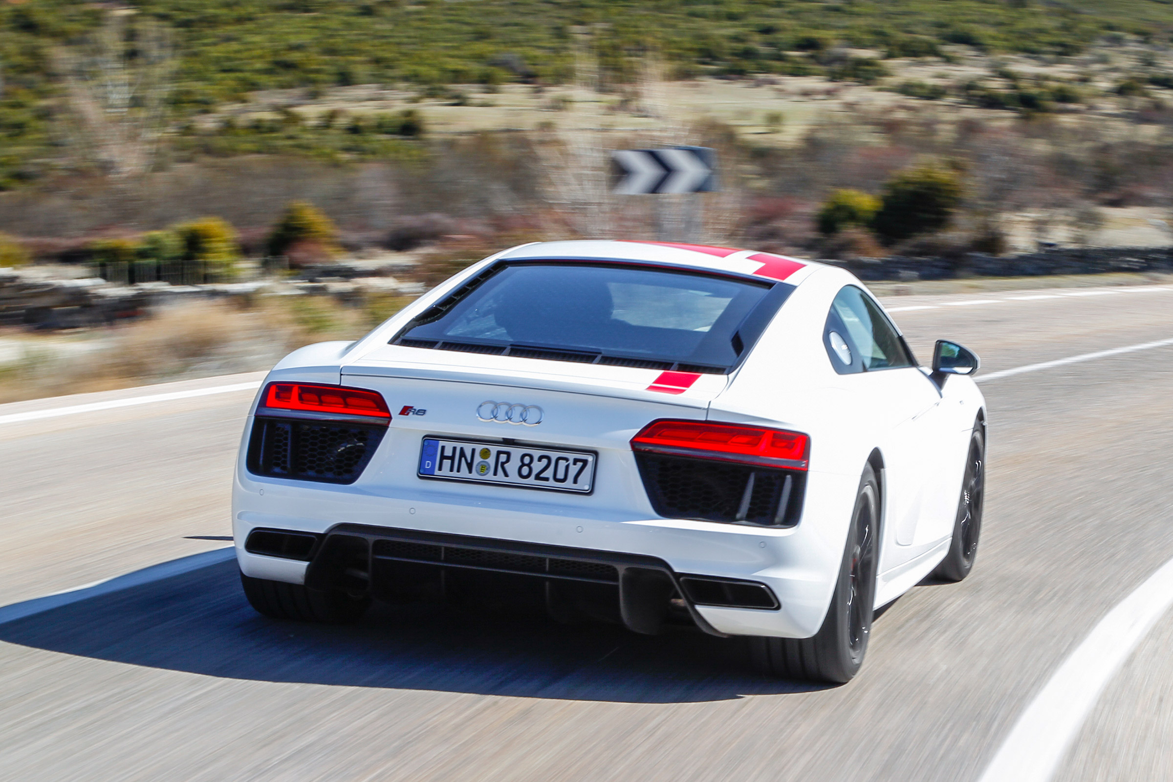 Audi R8 RWS - rear action