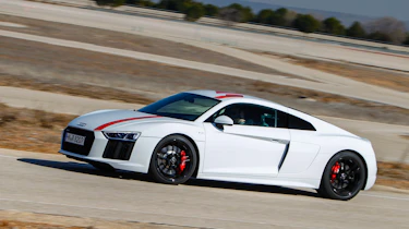 Audi R8 RWS - side
