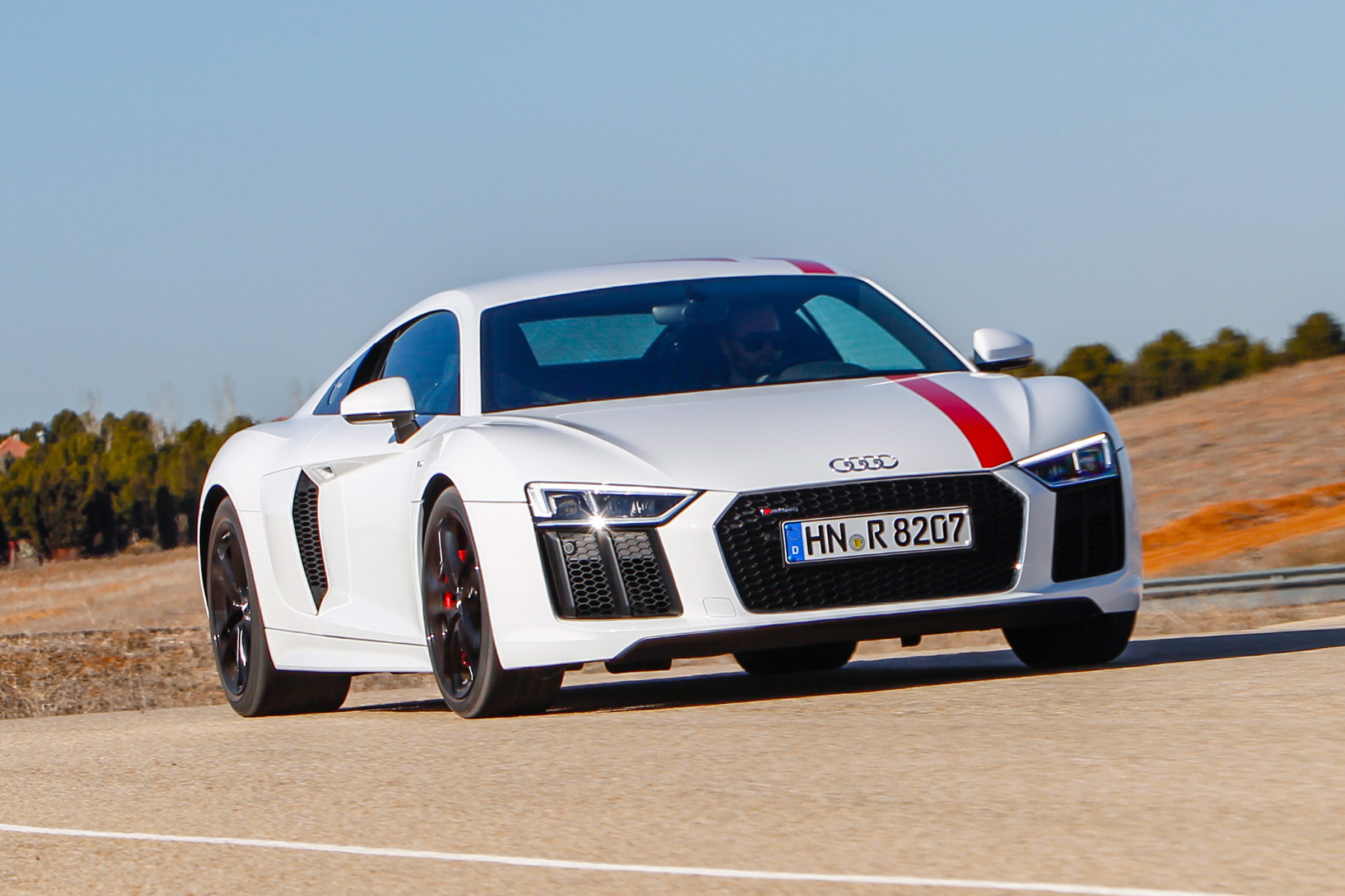 Audi R8 RWS - front