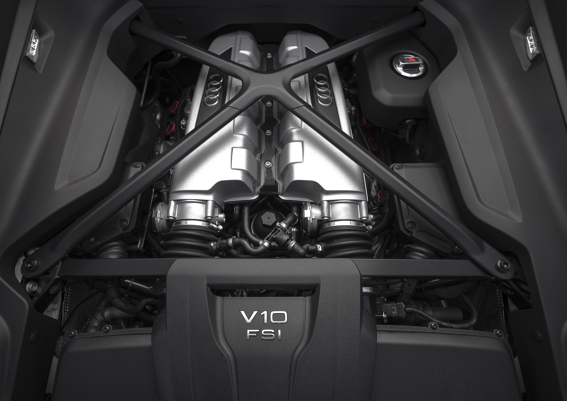 Audi R8 RWS - engine