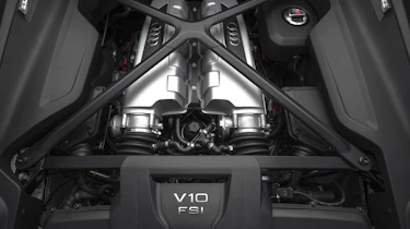 Audi R8 RWS - engine