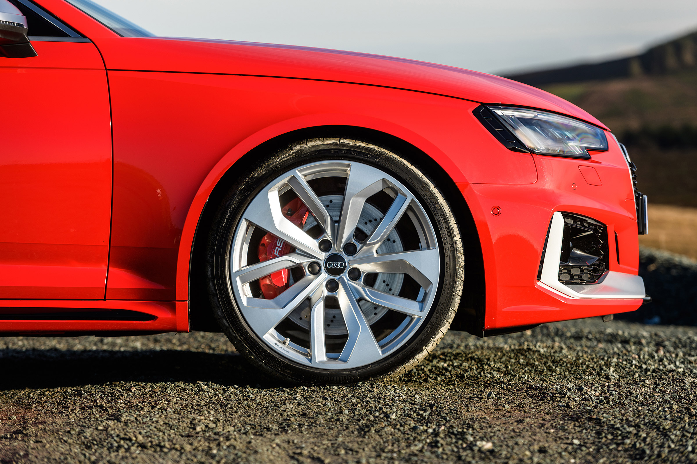 Audi RS 4 Avant - side detail