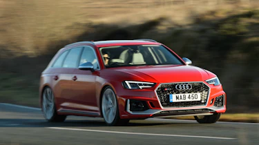 Audi RS 4 Avant - front cornering