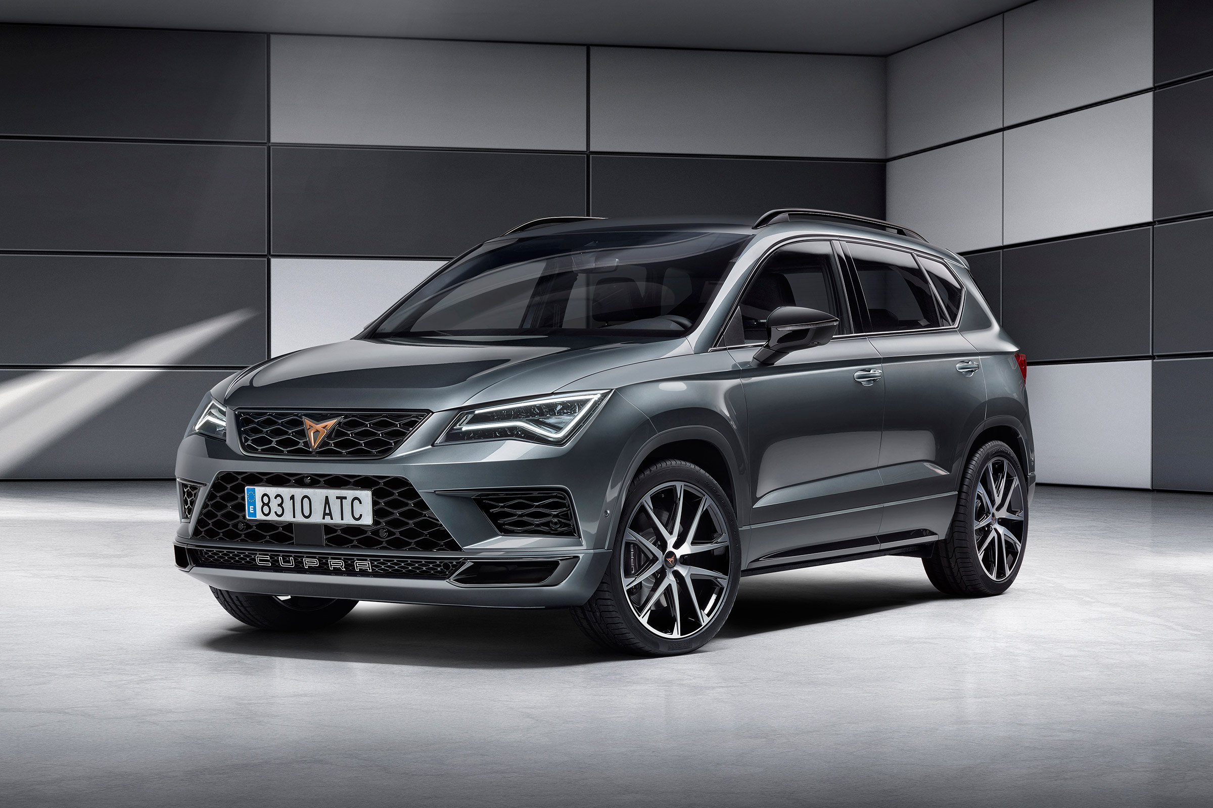 Cupra Ateca - front static