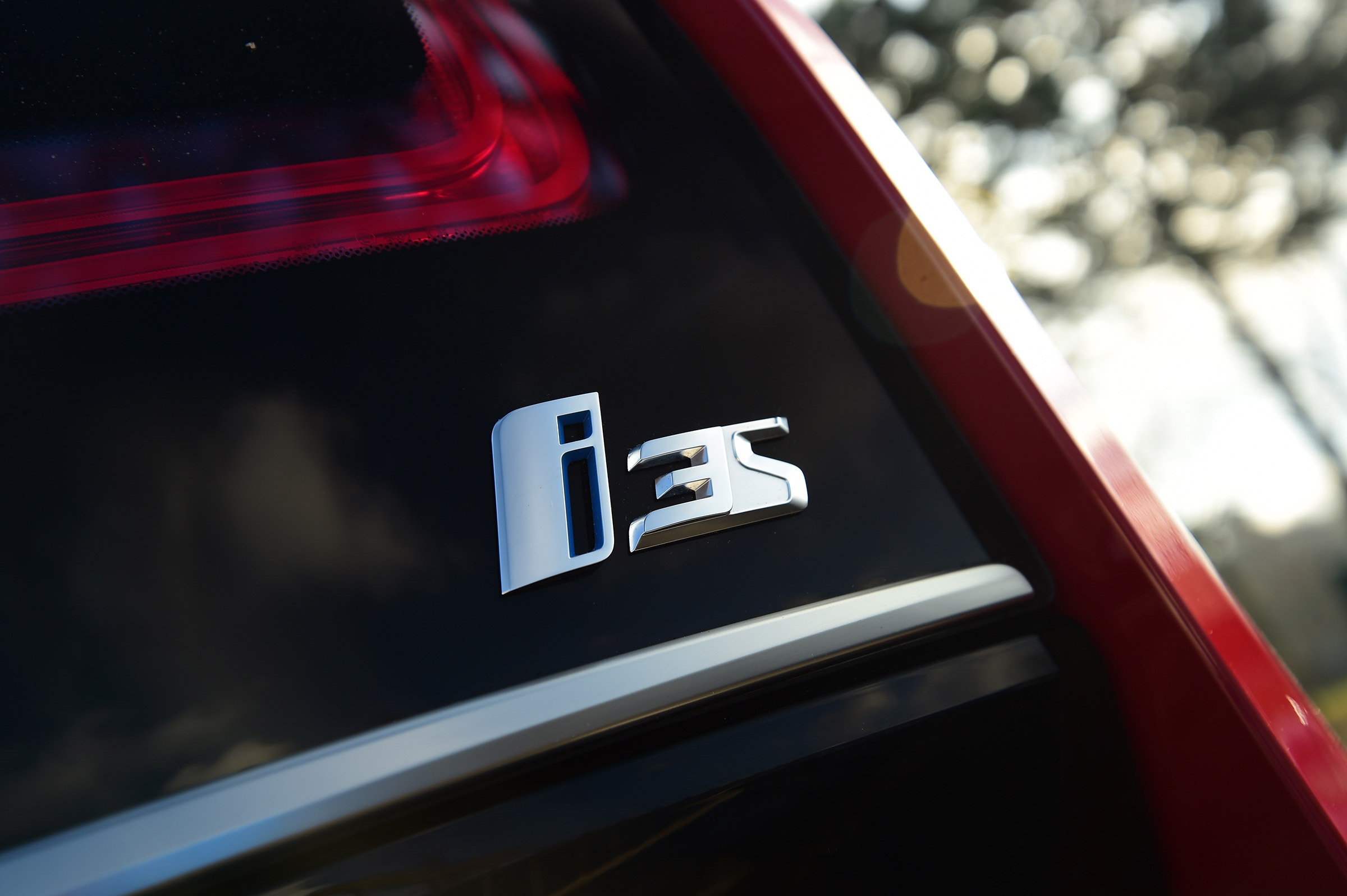 BMW i3s - i3s badge