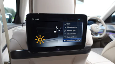 Mercedes S-Class - rear screen