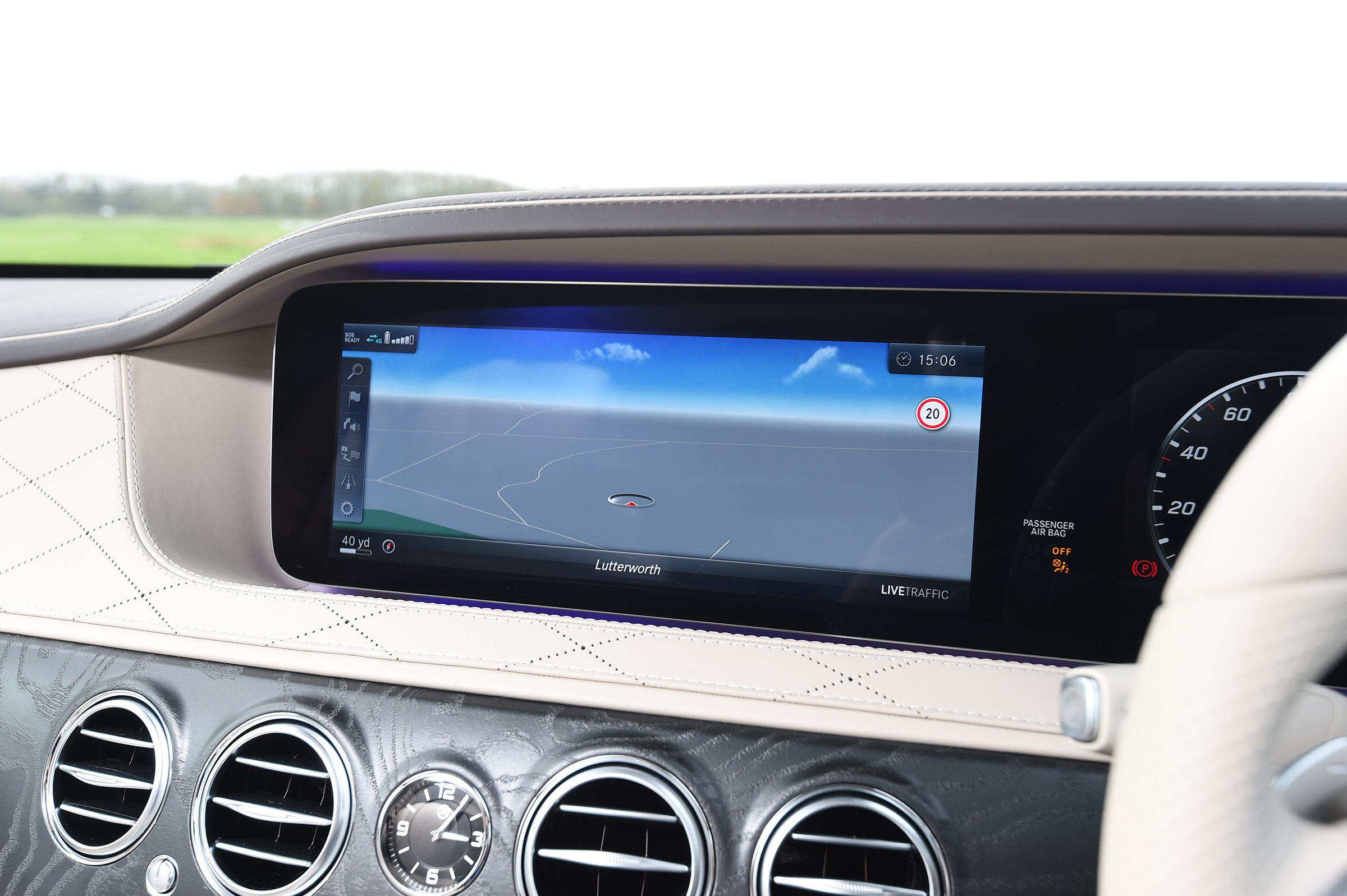 Mercedes S-Class - sat-nav