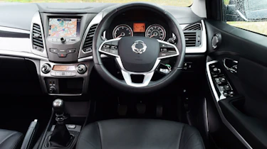 SsangYong Korando - dash