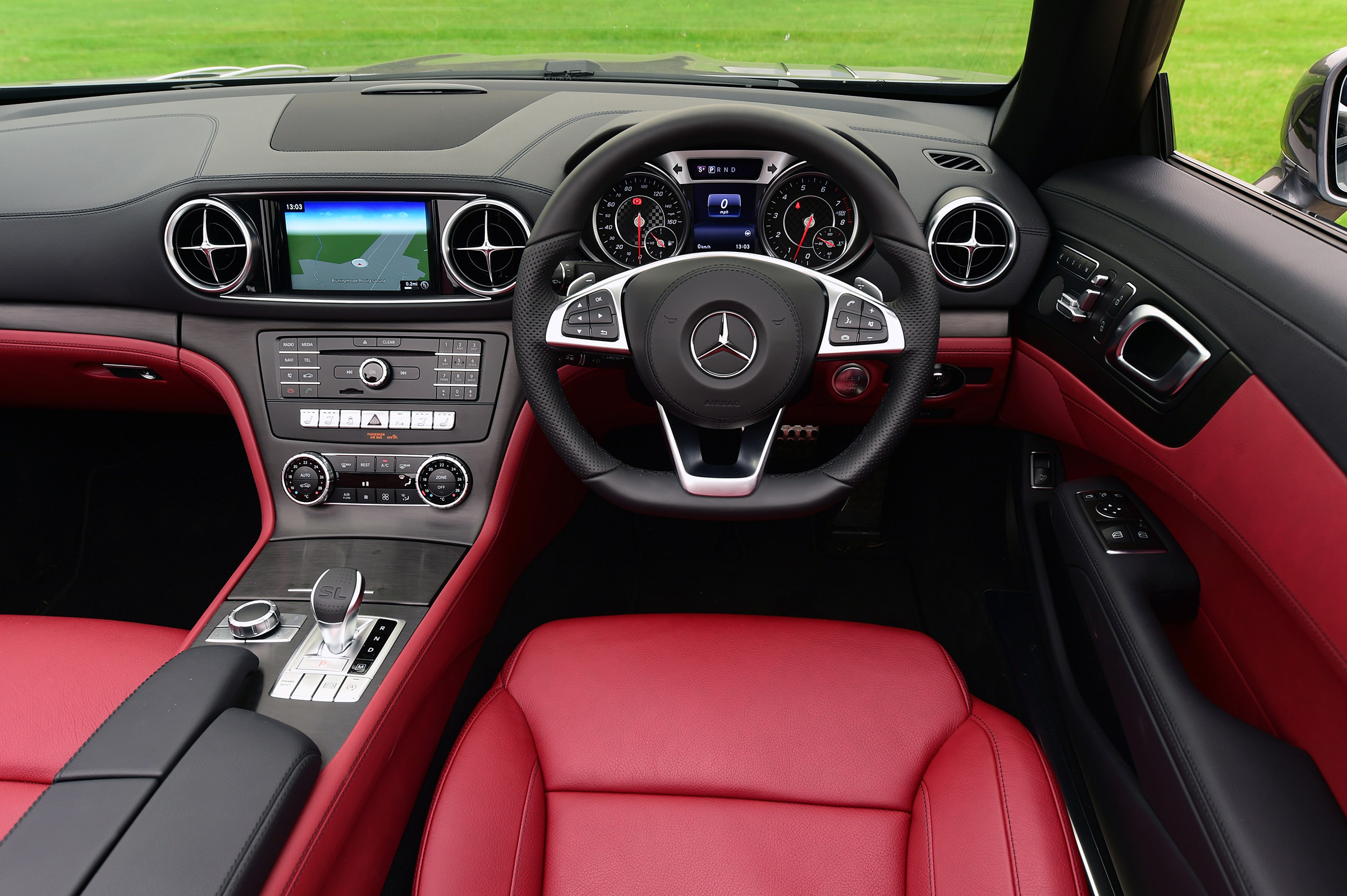 Mercedes SL 400 - dash