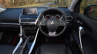 Mitsubishi Eclipse Cross First Edition - dash