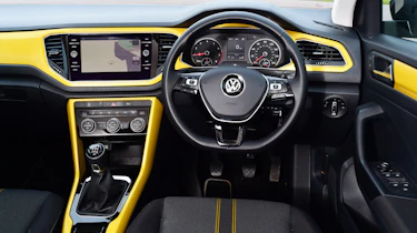 Volkswagen T-Roc - dash