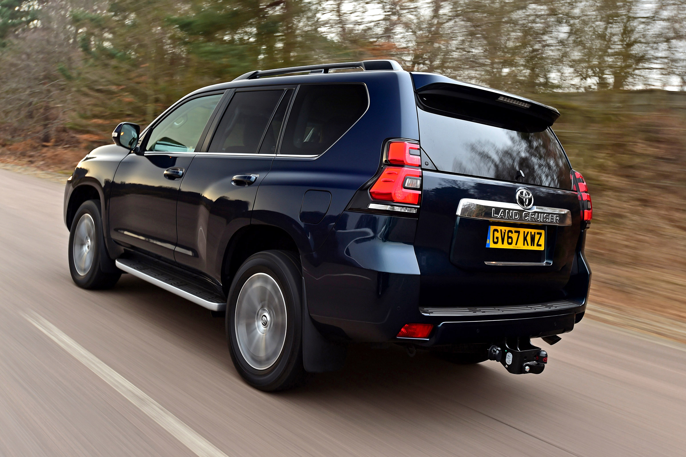 Toyota Land Cruiser - rear