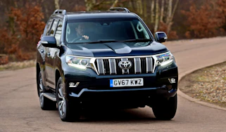 Toyota Land Cruiser - front cornering