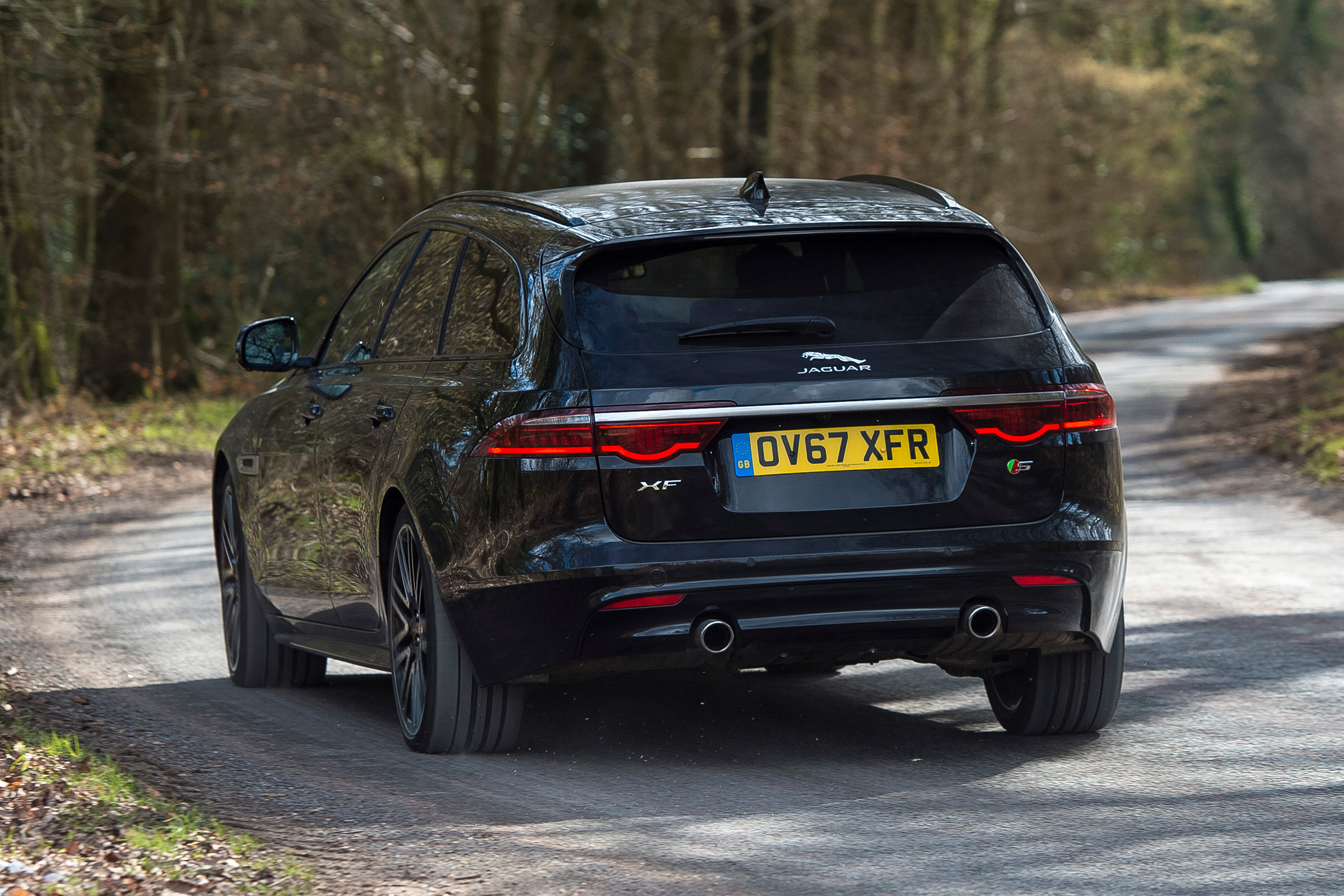Jaguar XF Sportbrake 3.0 diesel S - rear