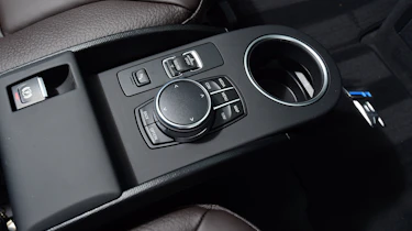BMW i3s - centre console