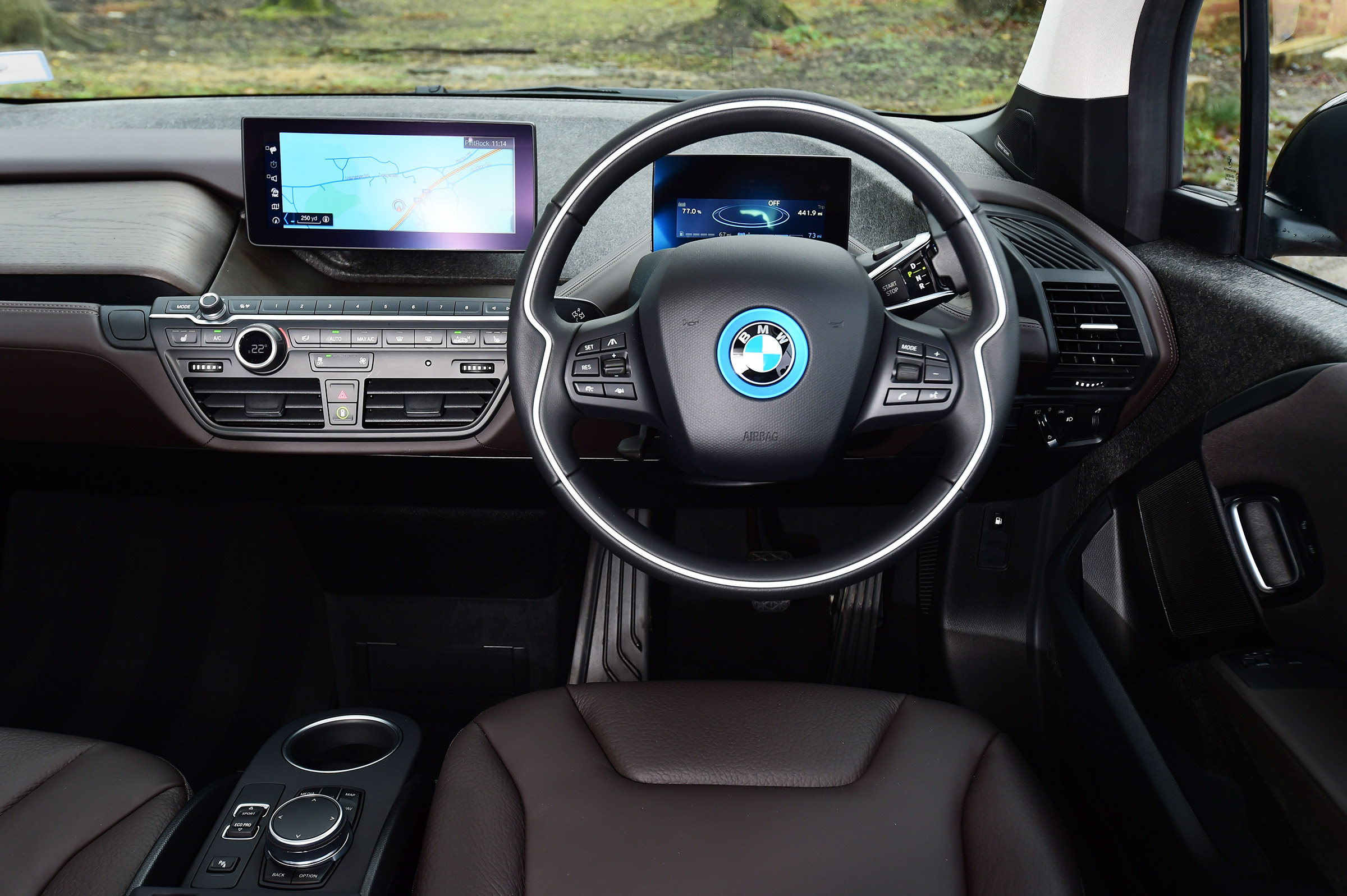 BMW i3s - dash