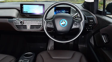 BMW i3s - dash