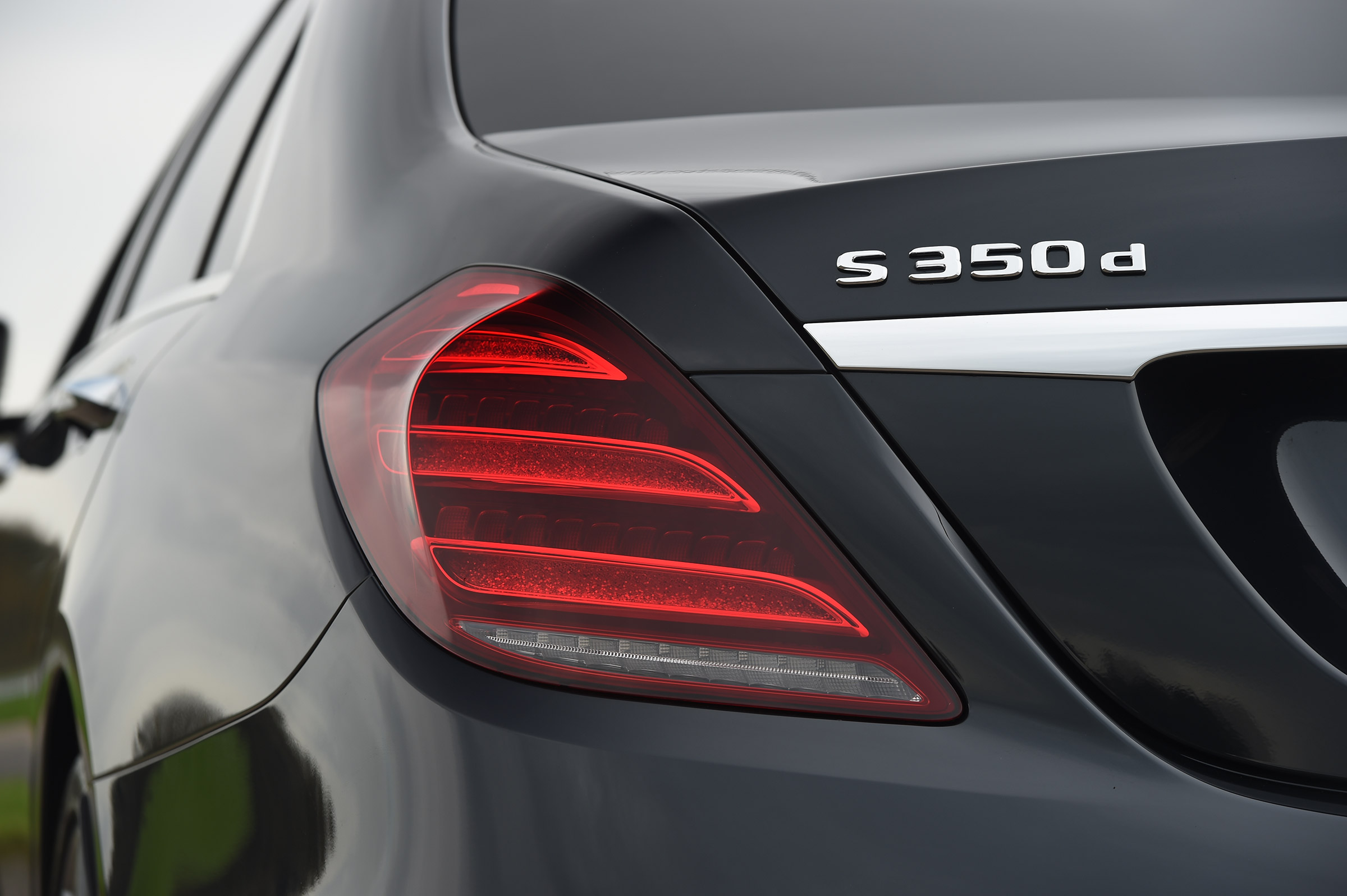Mercedes S-Class - rear light