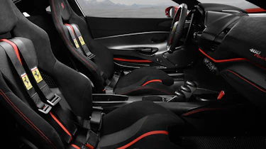 New Ferrari 488 Pista - cabin