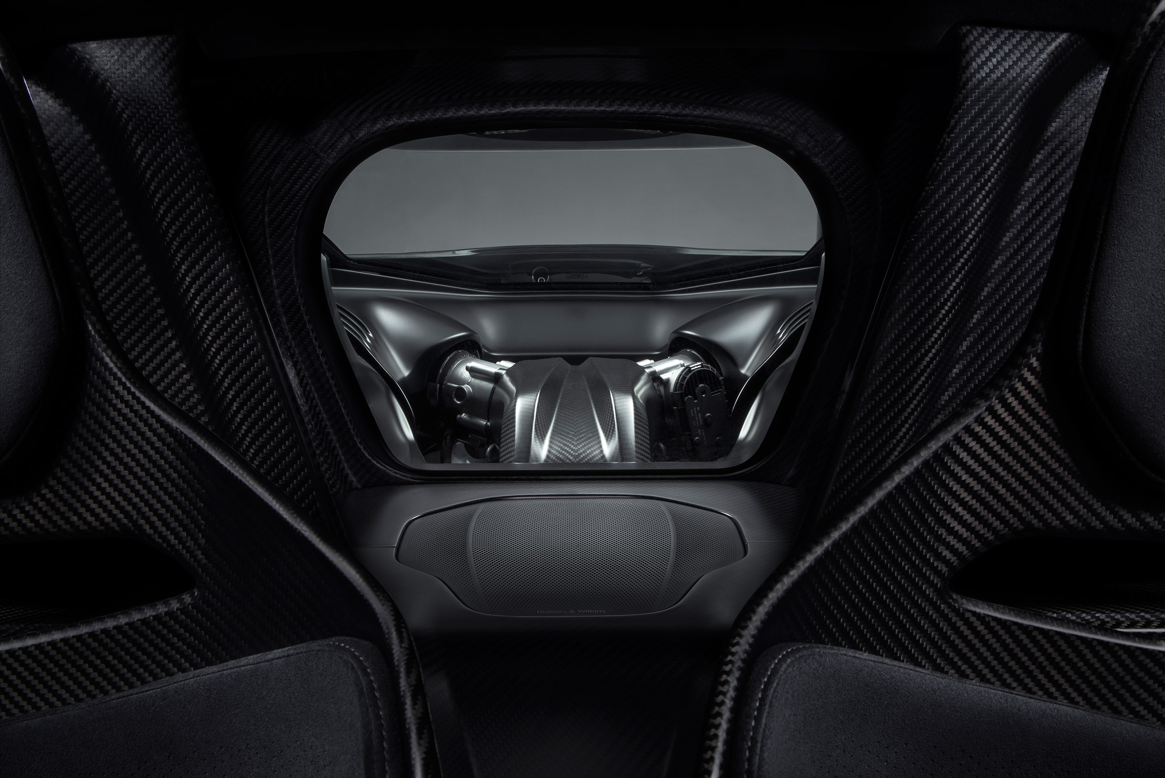 McLaren Senna - grey engine