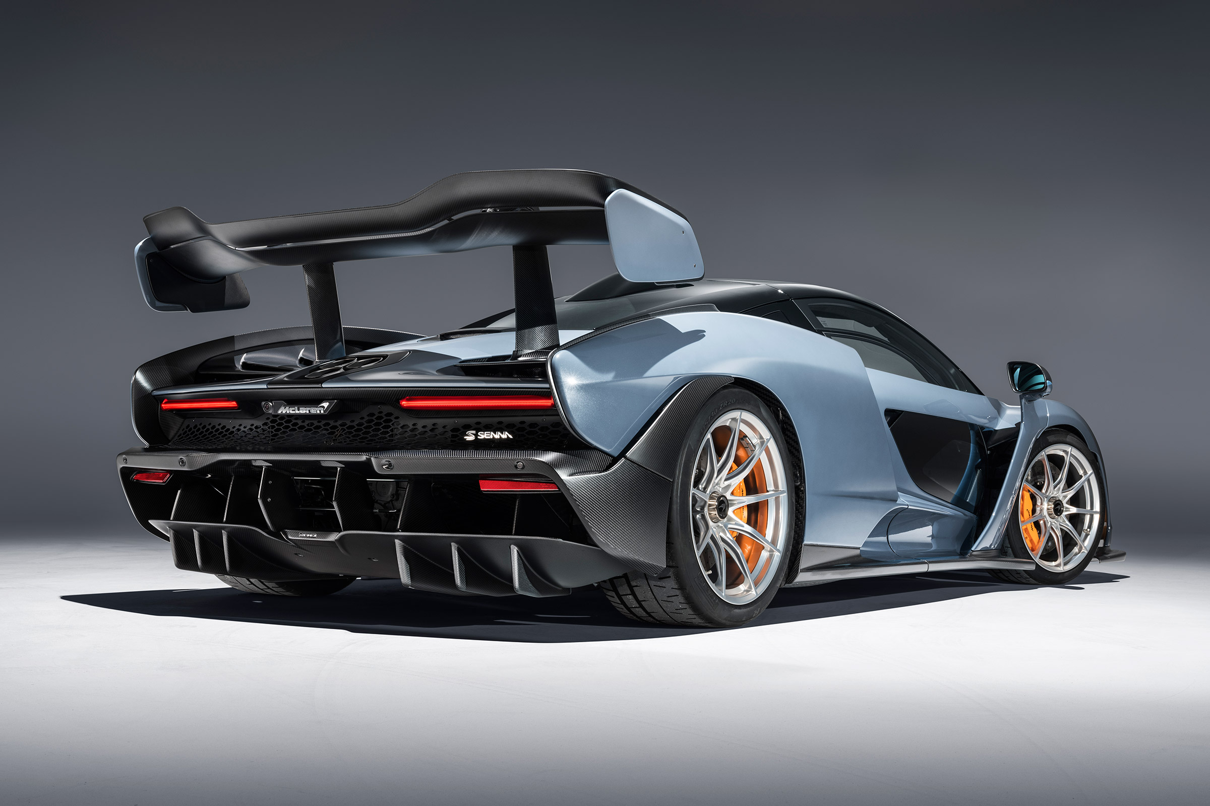 McLaren Senna - grey rear