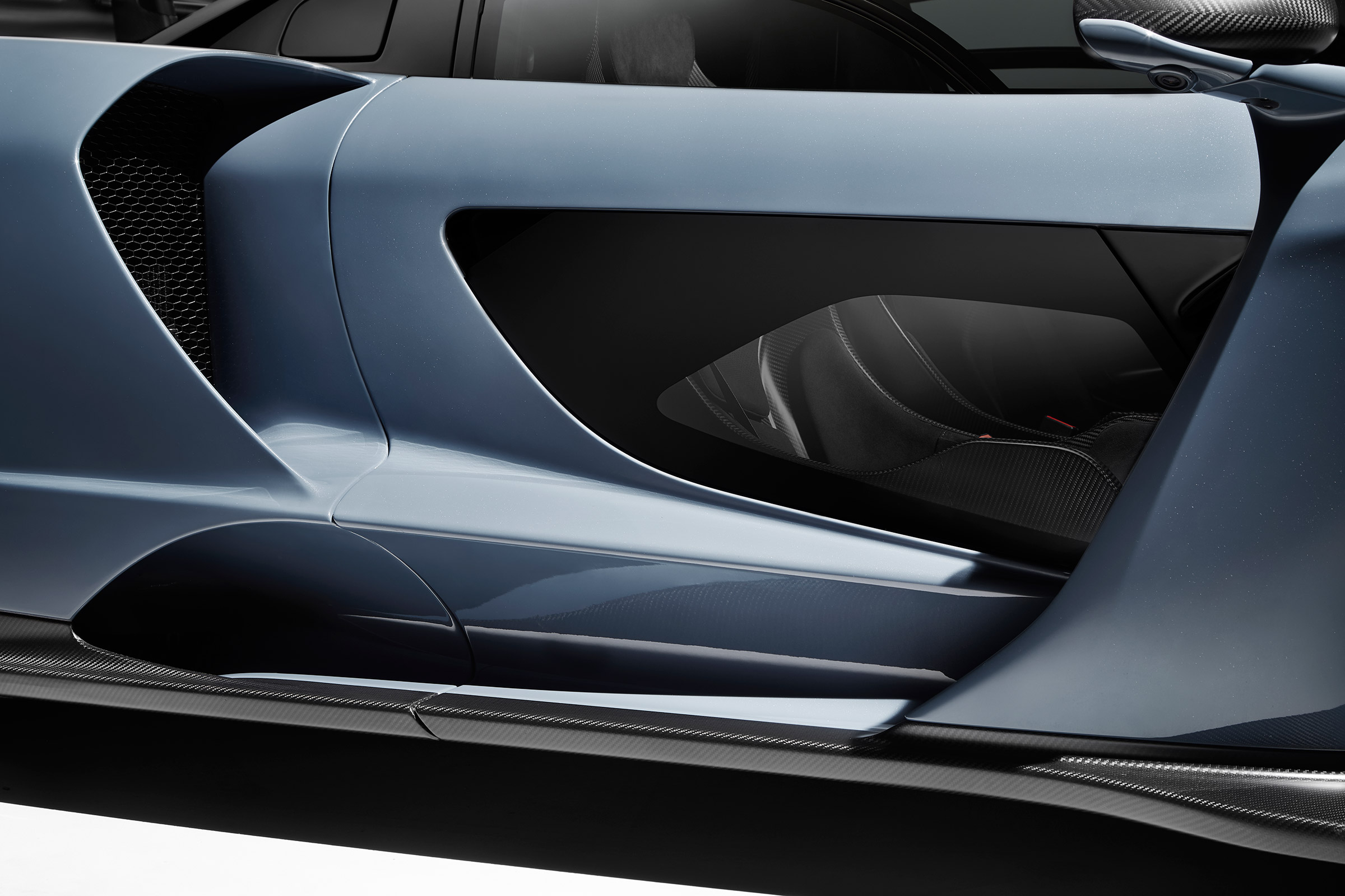 McLaren Senna - grey side detail