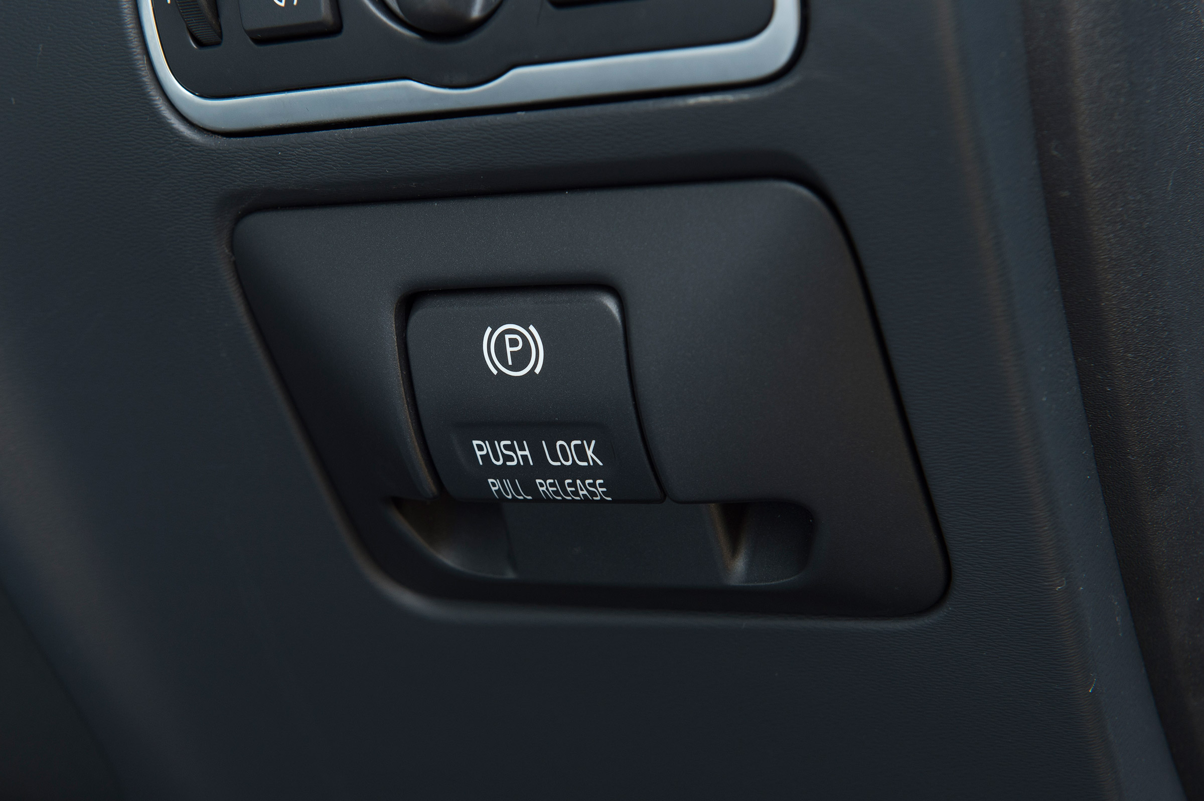 Used Volvo XC60 - interior detail
