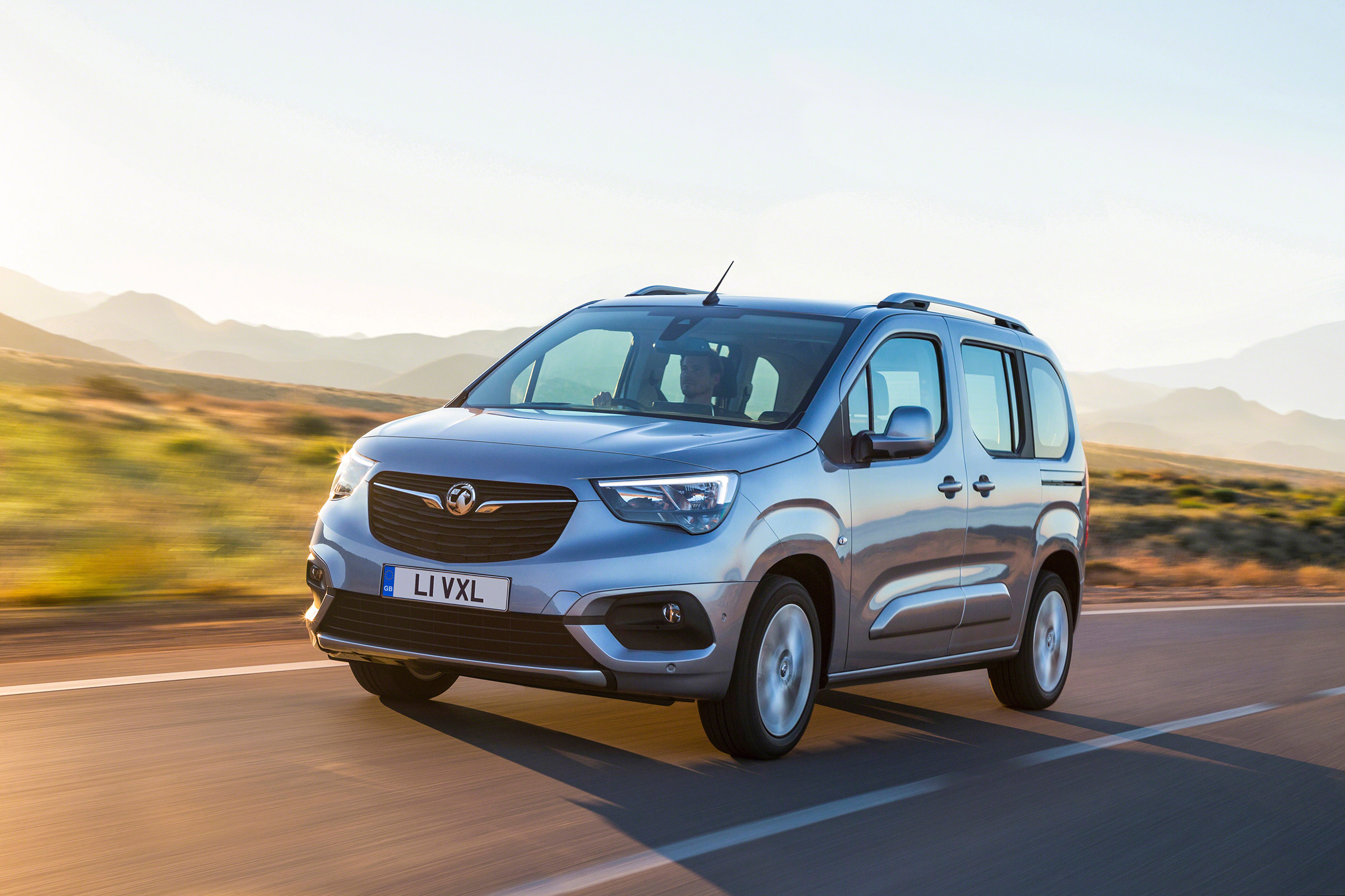 Vauxhall Combo Life - front action