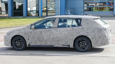 Toyota Auris Touring Sports - spyshot 7