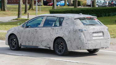 Toyota Auris Touring Sports - spyshot 10