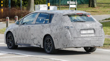 Toyota Auris Touring Sports - spyshot 11
