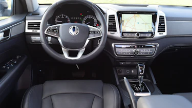 SsangYong Musso - interior