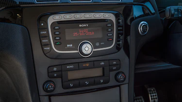Used Ford S-MAX infotainment