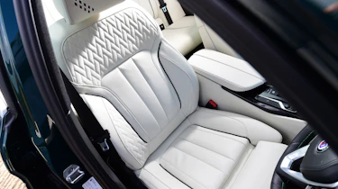 Alpina B5 Touring - seat